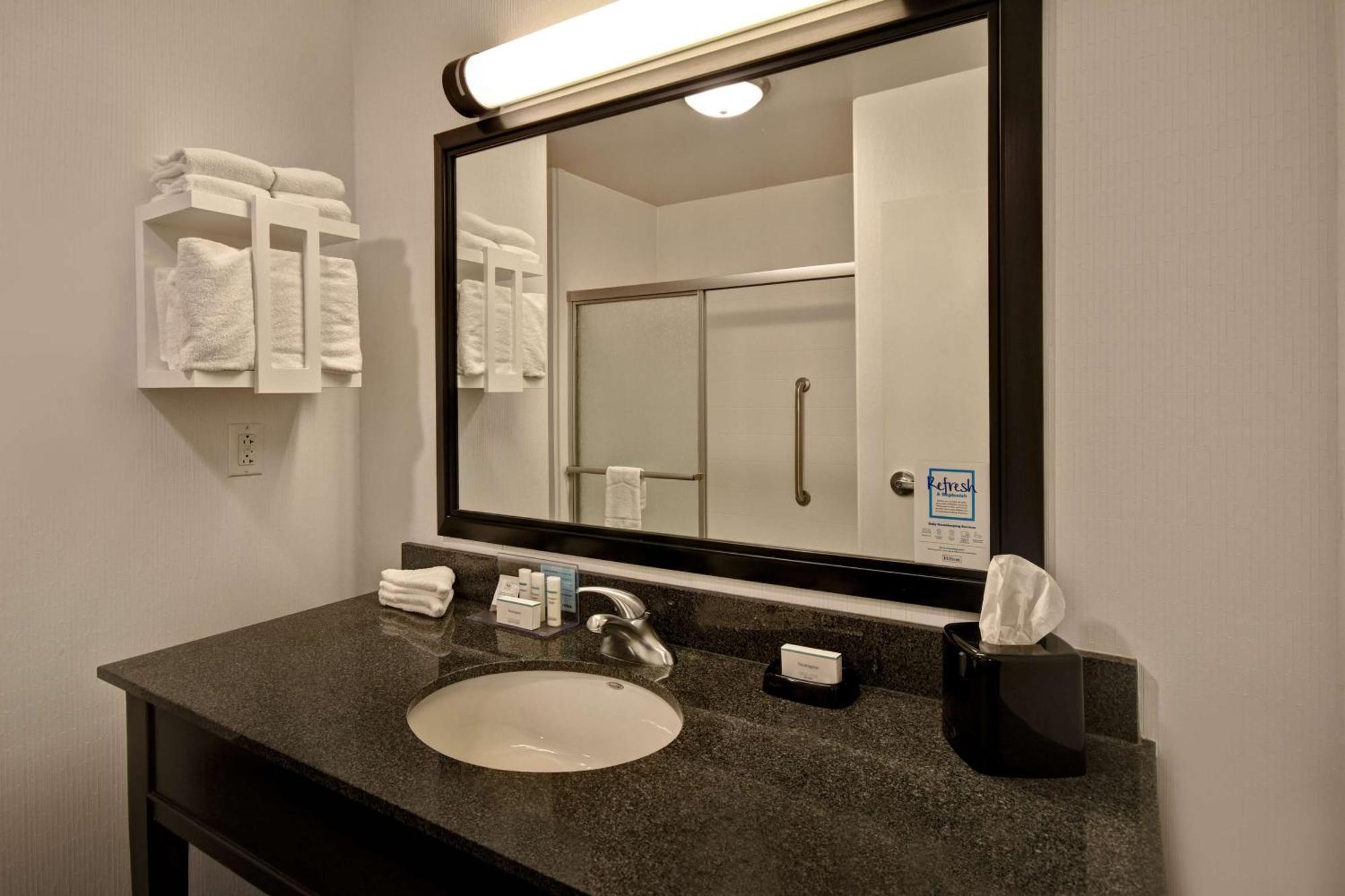 Hampton Inn & Suites Columbia South Fort Meade Area 외부 사진